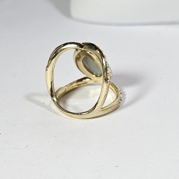 Ring - Picture 4 of 6